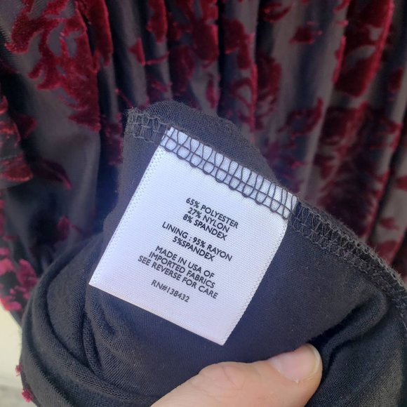 Modcloth Black and Burgundy Long Sleeve Dress - Picture 5 of 6